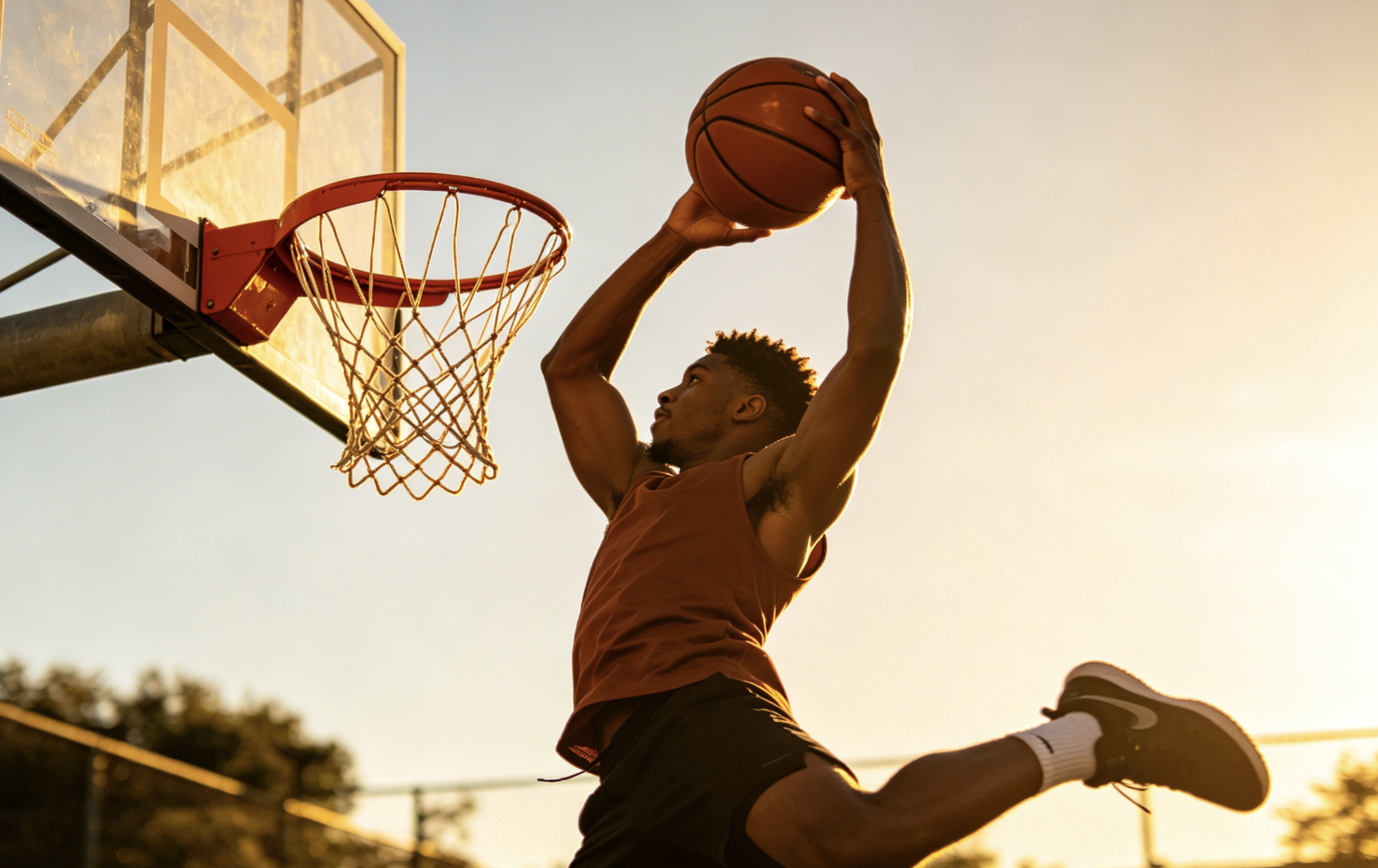 NBA季后赛 湖人vs勇士 激战正酣
