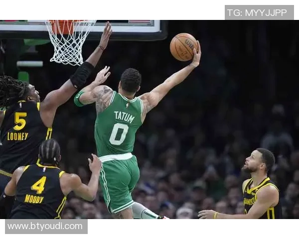 荣誉时刻！凯尔特人升起球队第18面总冠军旗帜