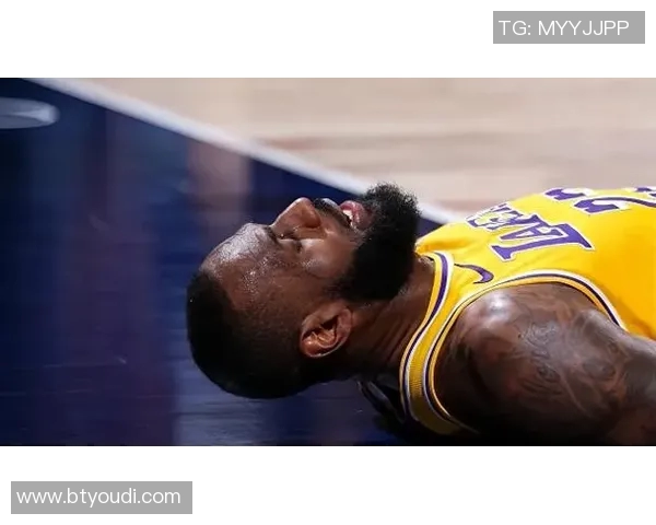 詹姆斯：对决时间老人，后半程重拳击倒